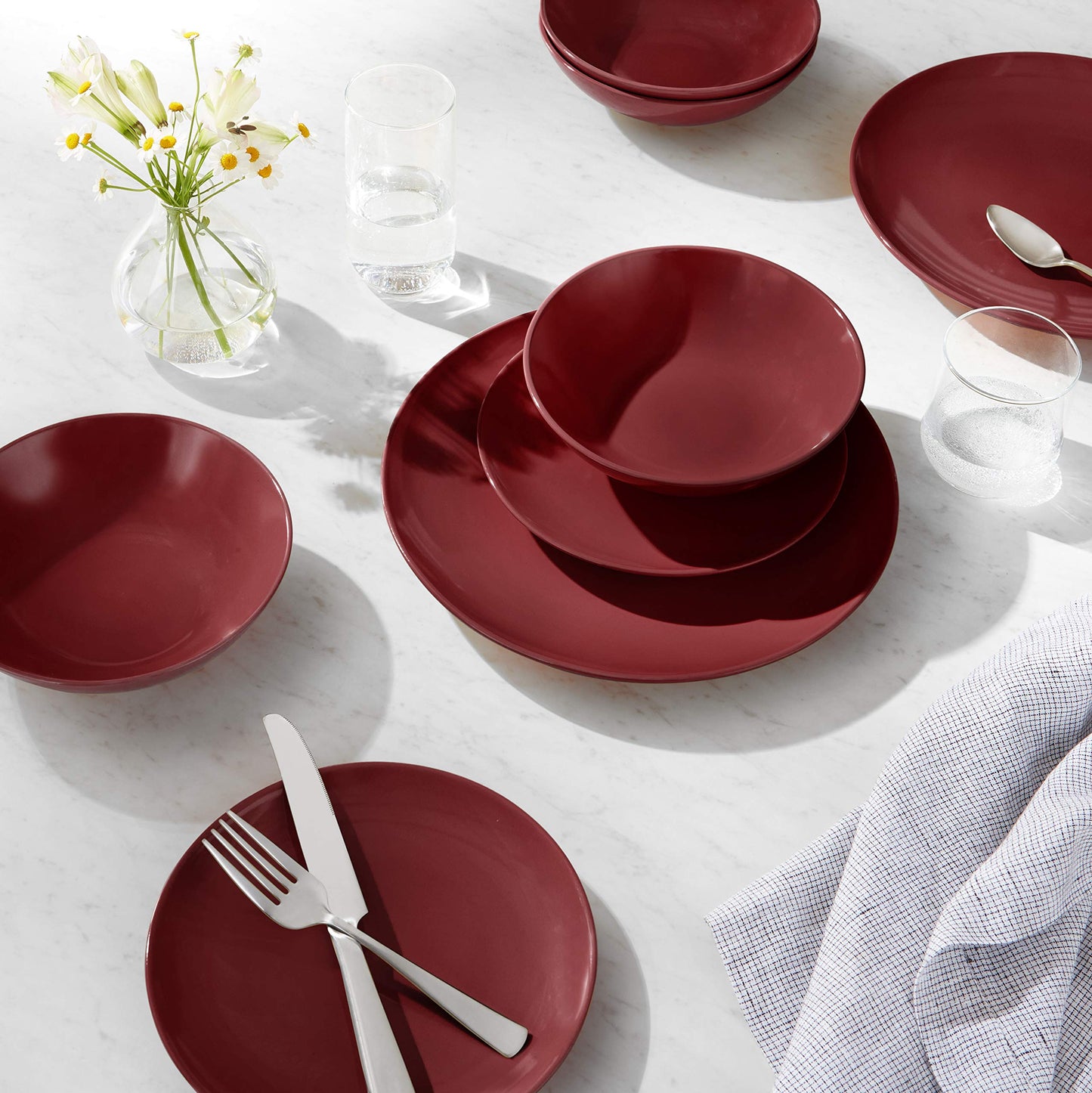 18-Piece Stoneware Dinnerware Set - Cranberry, Service for 6, Red